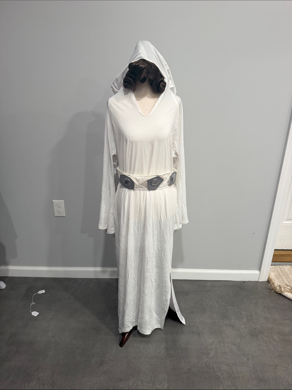 Princess Leia Adult Costume Star Wars Size Large with Belt and Wig
